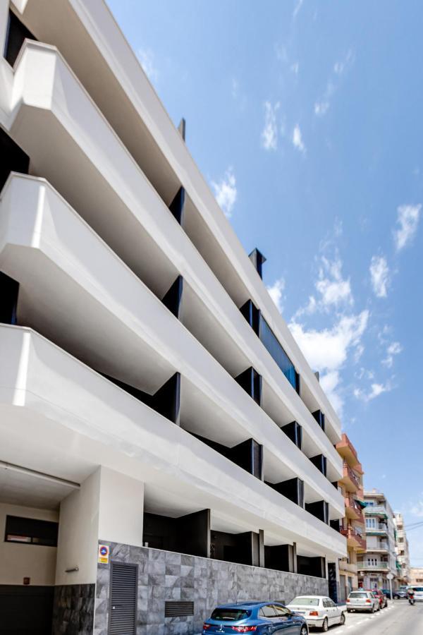 Moderno Apartamento Scandic, Playa Del Cura トレビエハ エクステリア 写真